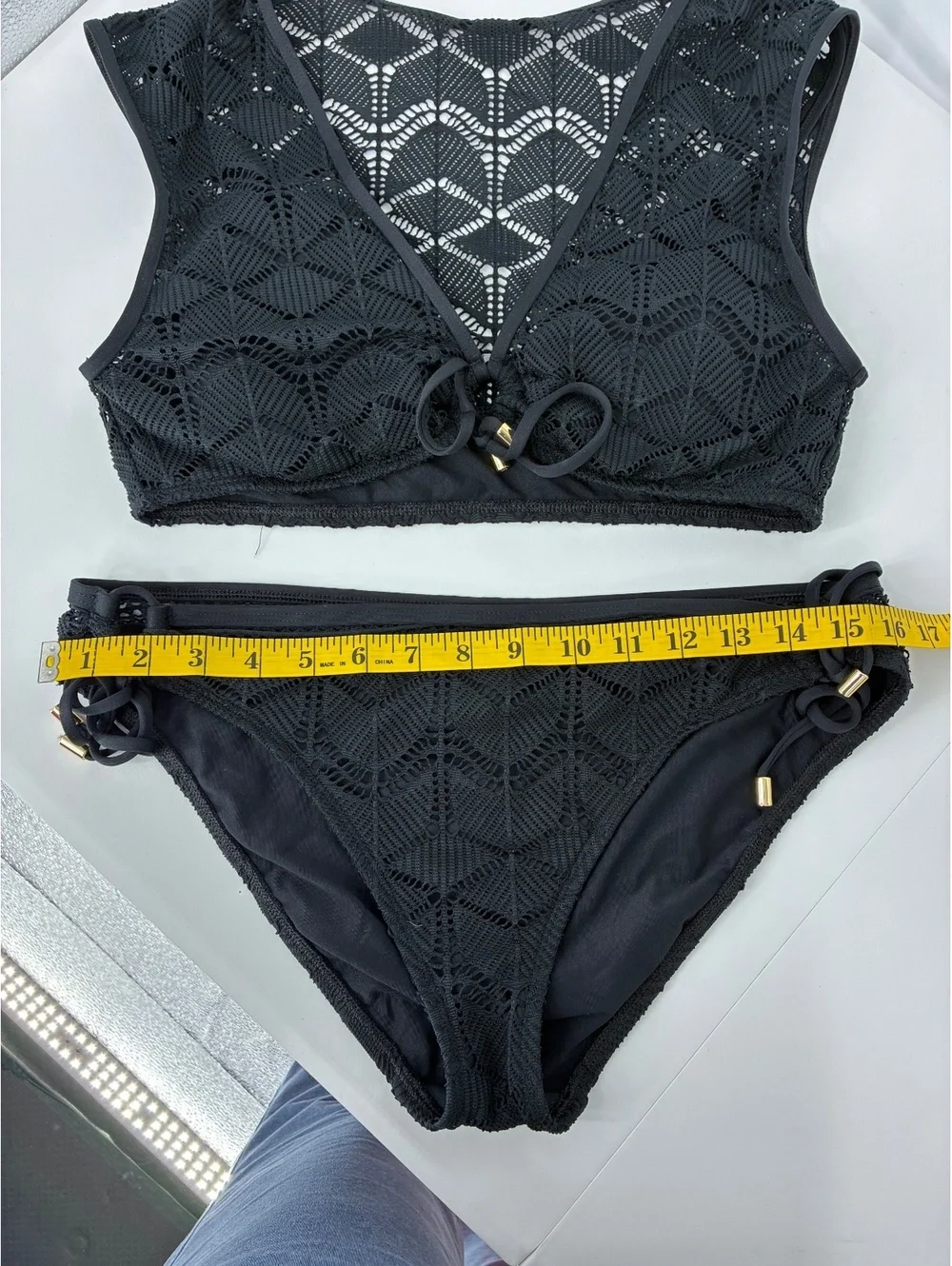 La Blanca Black Crochet Two-Piece Swimsuit Set Size US 12